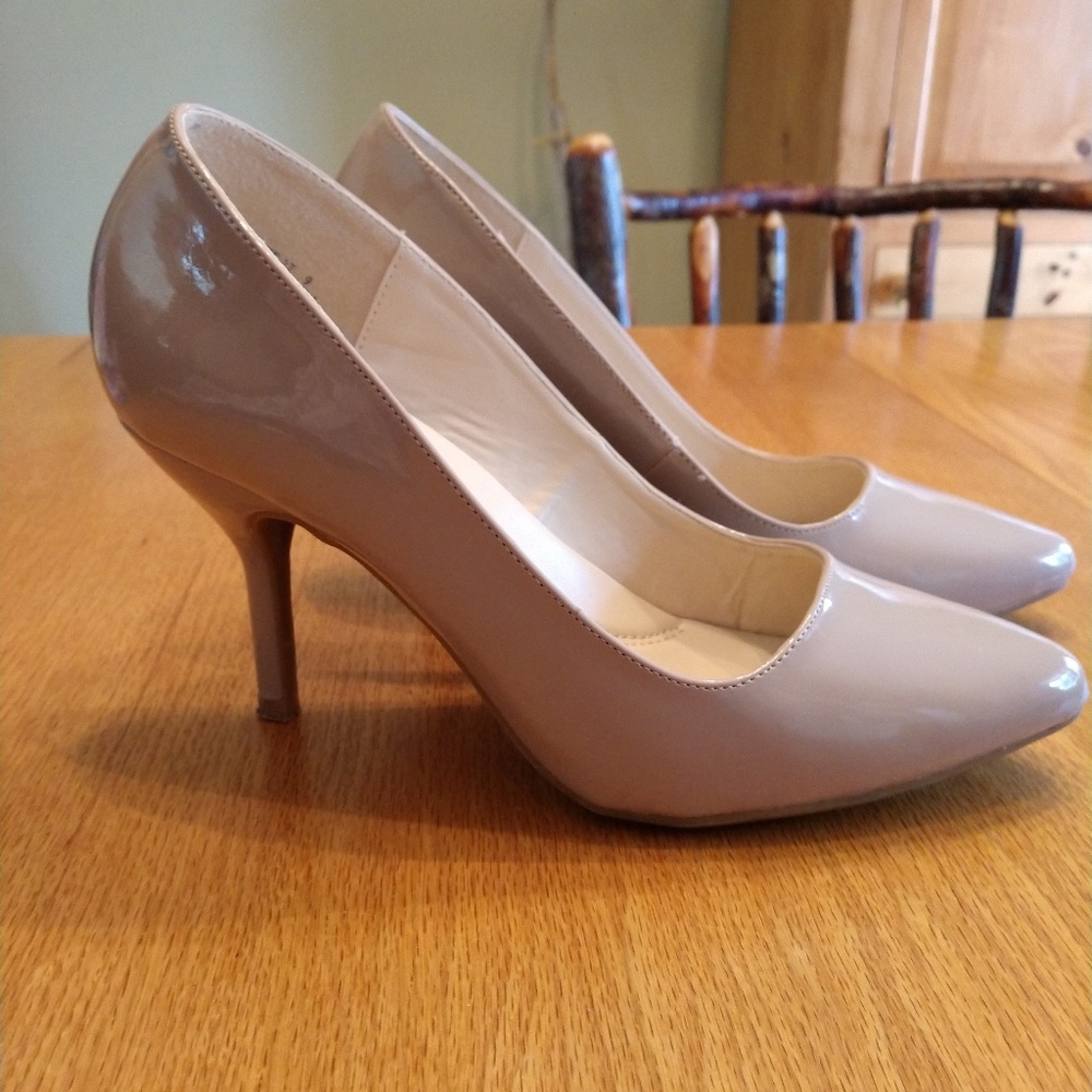 Pumps by Bamboo